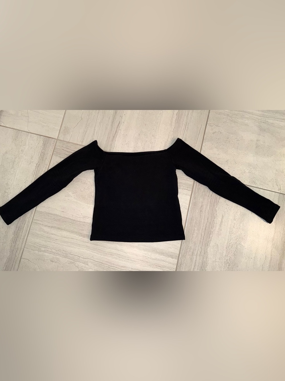 Abercrombie & Fitch Black Long Sleeve Off-Shoulder Top